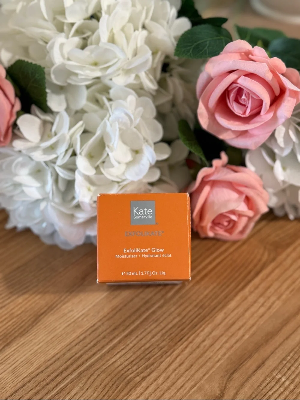 Kate Somerville Moisturizer Jar in White & Orange